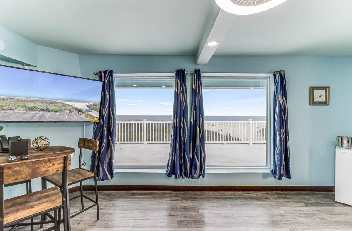 Seaside Boutique Hotel, Waves At Your Doorstep Port Aransas Exterior photo